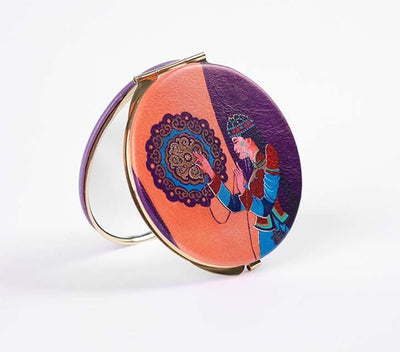 Hand mirror