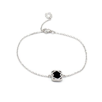 Pair of heart design made by 925 sterling silver, 14k white gold plating and onyx gemstone. 